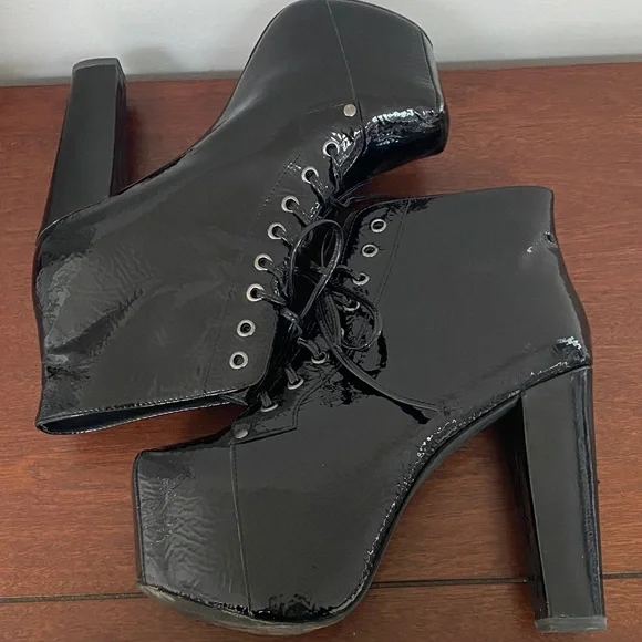 !RARE! Lita By Jeffrey Campbell - Shiny Black Lace Up Boots 9.5M - Picture 9 of 15